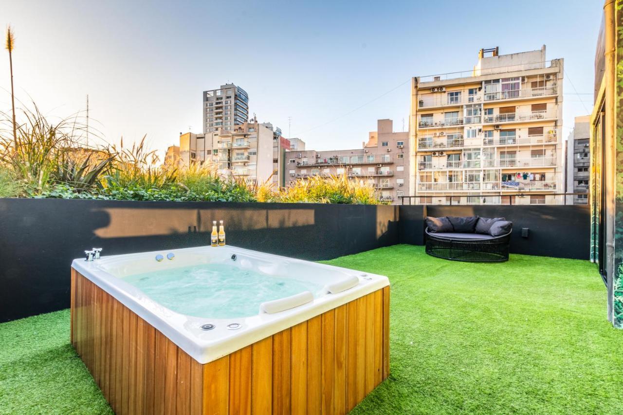 Luxury Penthouse With Hot Tub In Palermo Apartment *
